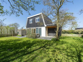 Stylish holiday home with jacuzzi